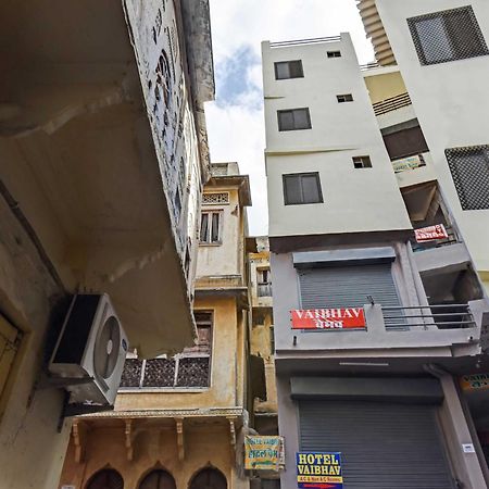 Oyo 85212 Hotel Vaibhav Ajmer Buitenkant foto