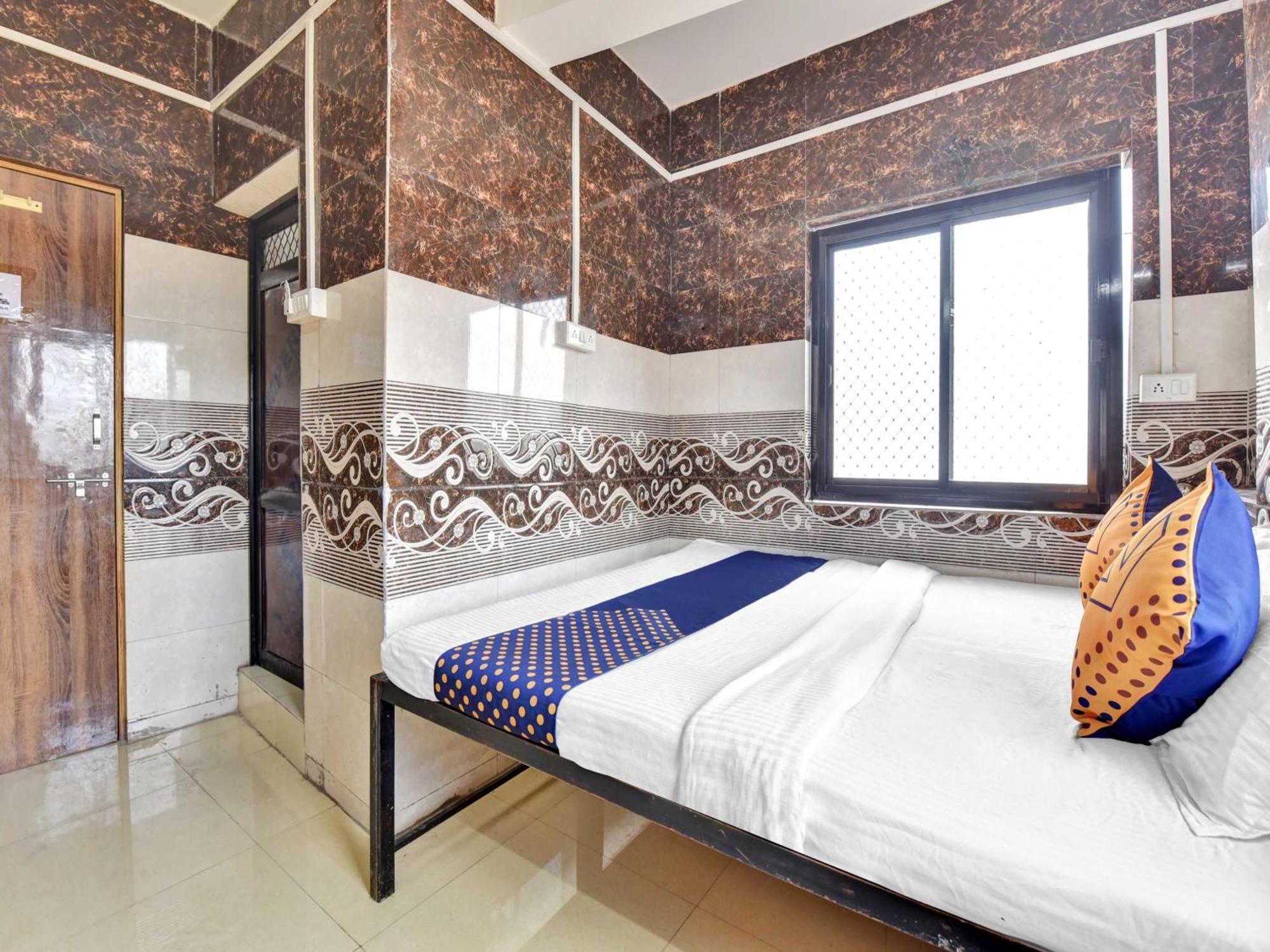 Oyo 85212 Hotel Vaibhav Ajmer Buitenkant foto